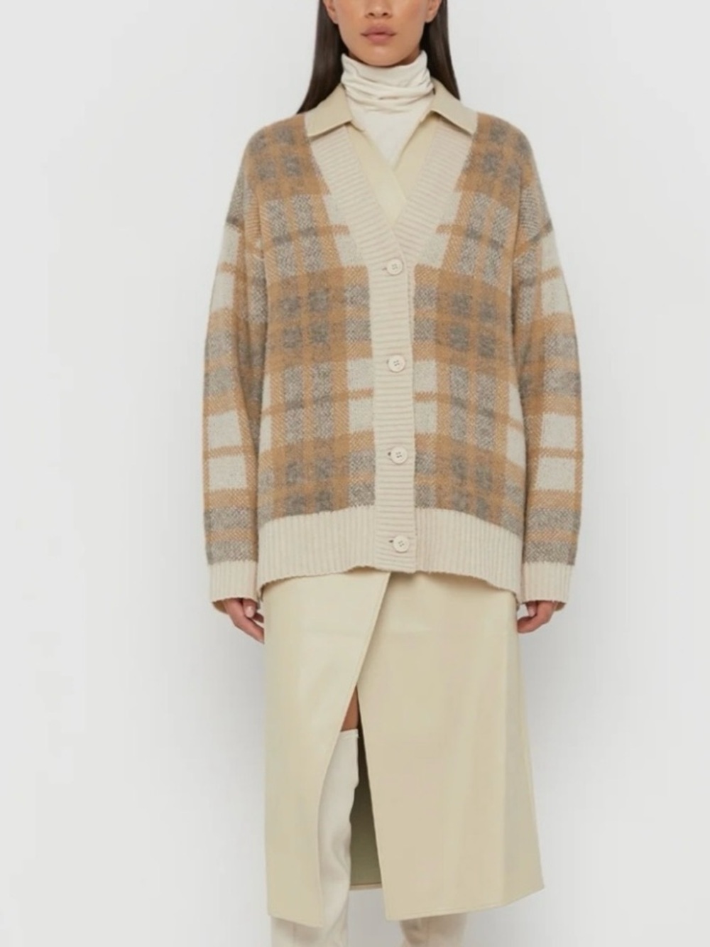 OAK + FORT Fuzzy Oversized Plaid Cardigan Medium Neutrals